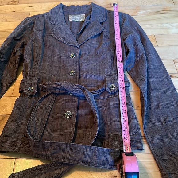 Lois Plaid Jacket - Picture 4 of 8